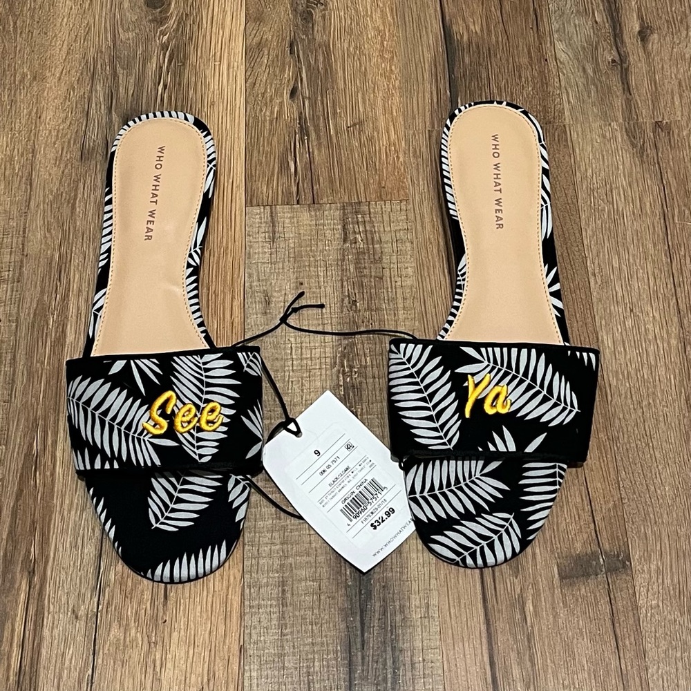 Who What Wear Sandals Flats NWT
